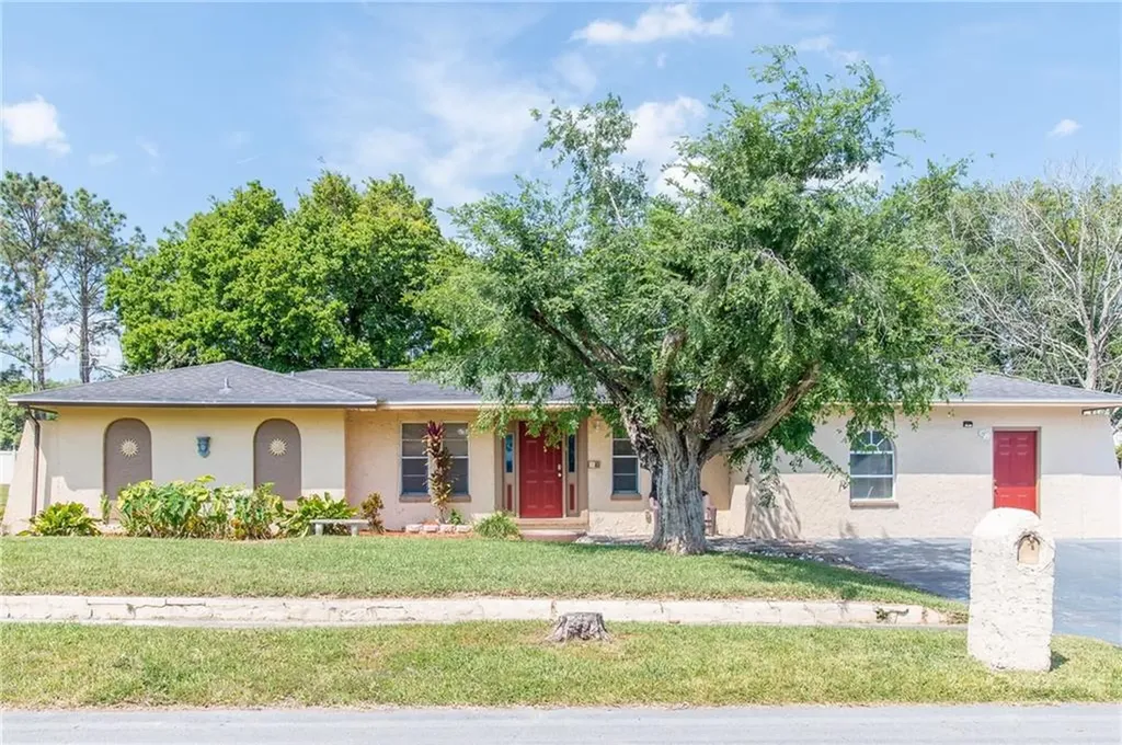 1331 Alameda Drive N Lakeland FL 33805