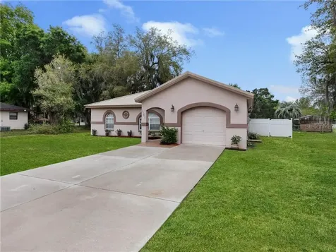 1141 Cr 441 Lake Panasoffkee FL 33538