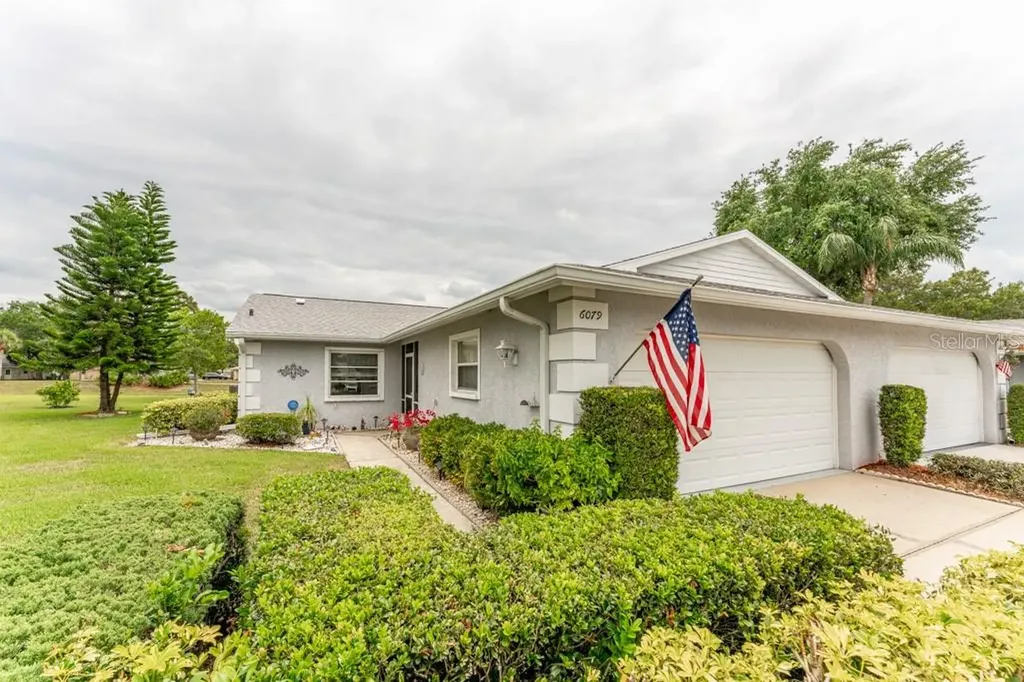 6079 Bonaventure Place Sarasota FL 34243