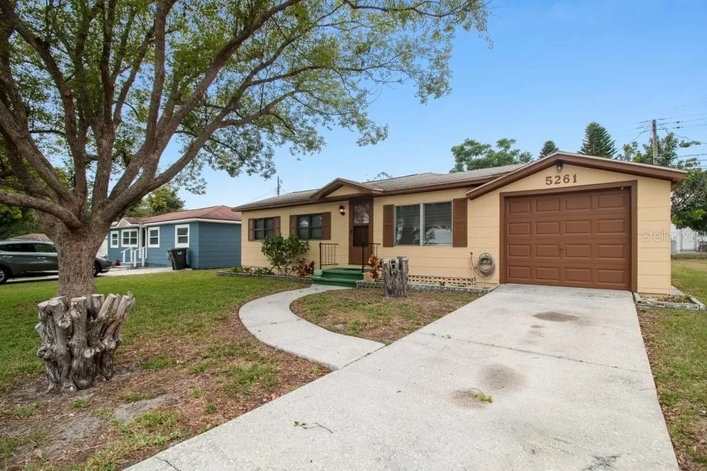 5261 43rd Avenue N St Petersburg FL 33709