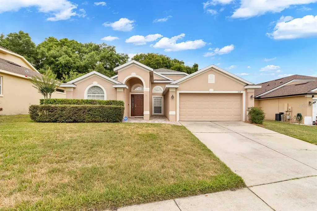 224 Chestnut Creek Drive Apopka FL 32703