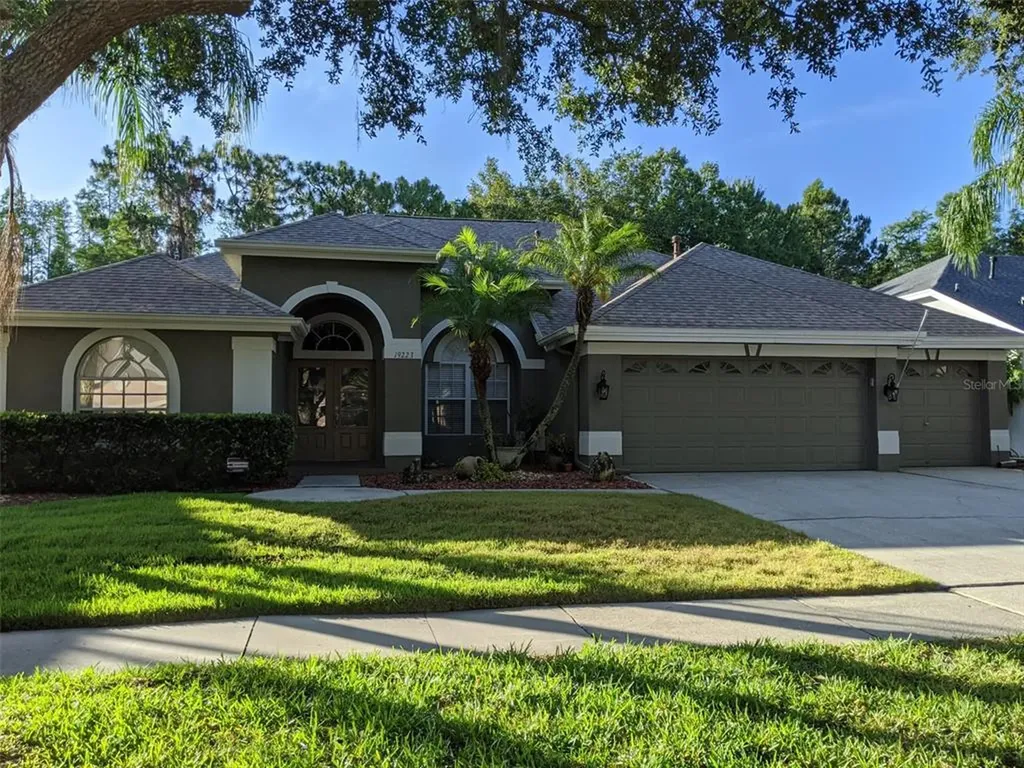 19223 Autumn Woods Avenue Tampa FL 33647