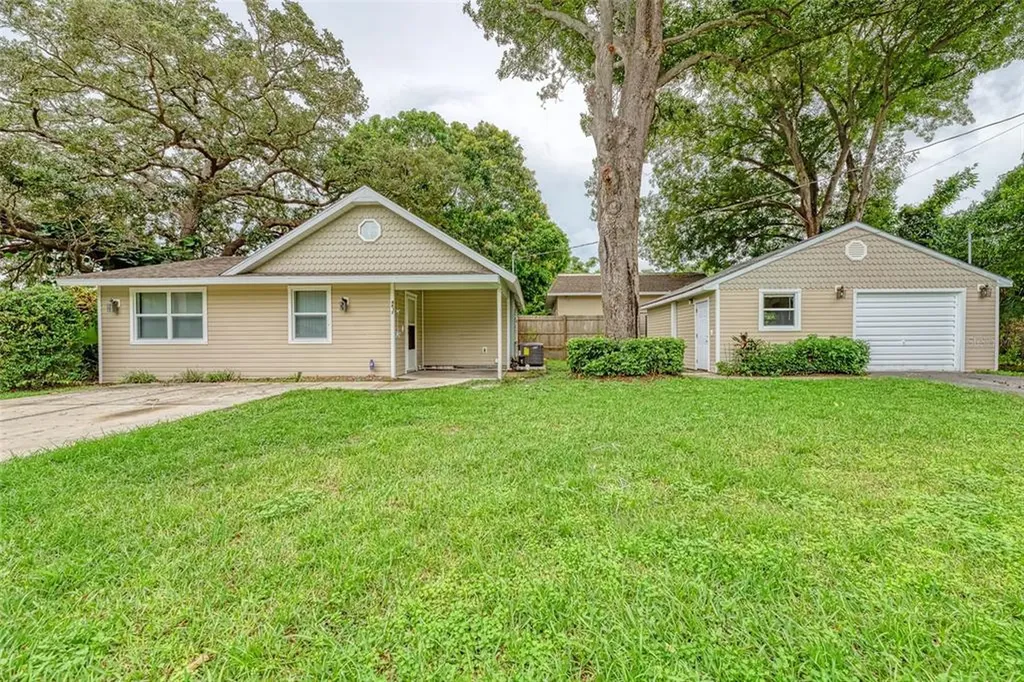 4817 33rd Street W Bradenton FL 34207