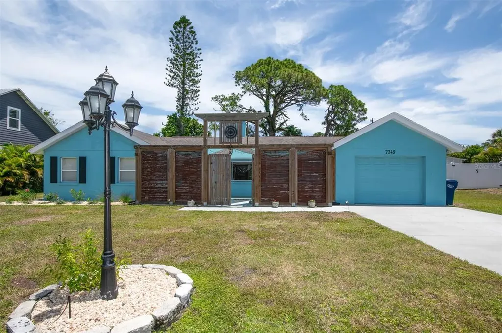 7349 Phillips Street Sarasota FL 34243