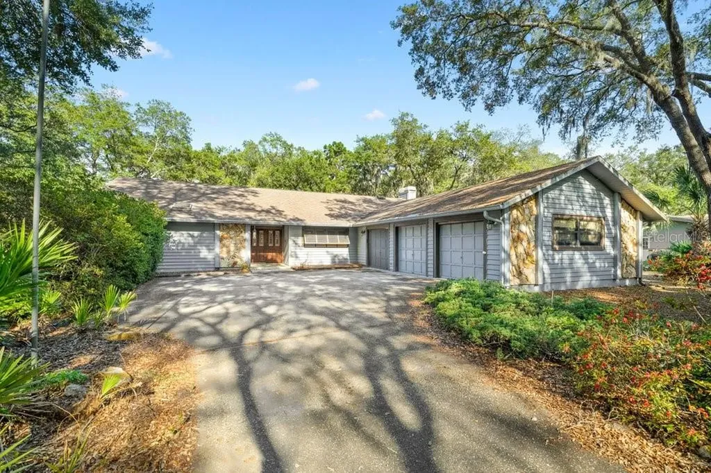 10993 Nina Street Largo FL 33778