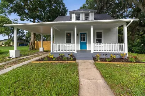 5429 10th Street Zephyrhills FL 33542