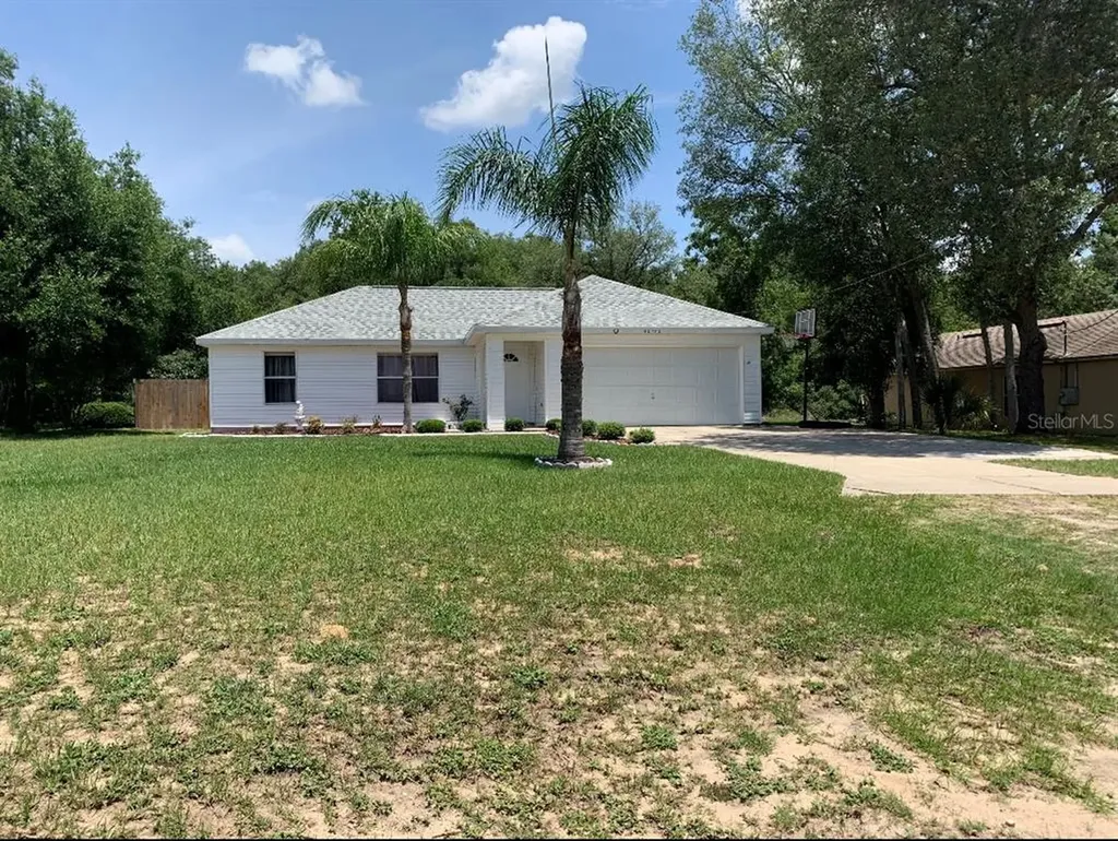 40320 Palm Street Lady Lake FL 32159