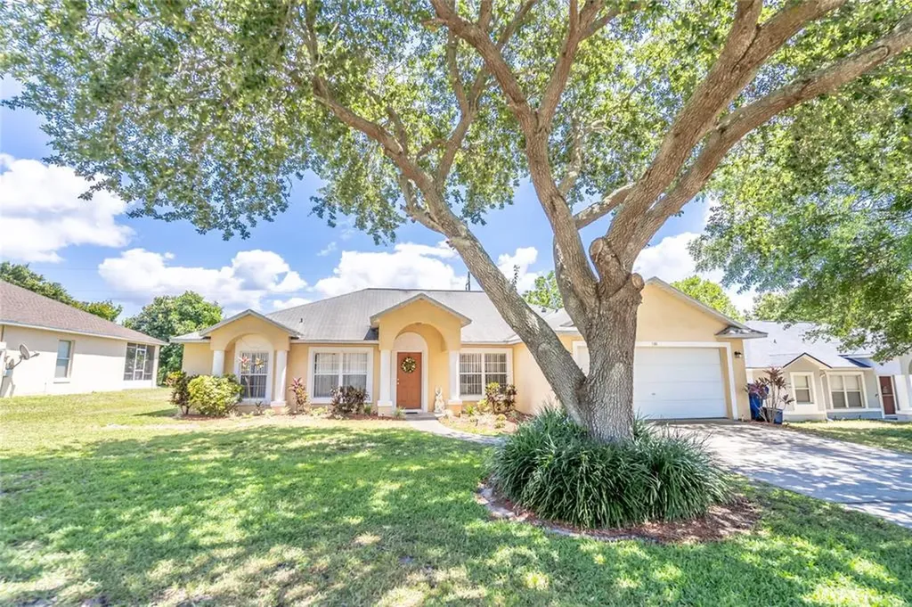 1004 Chateau Circle Minneola FL 34715