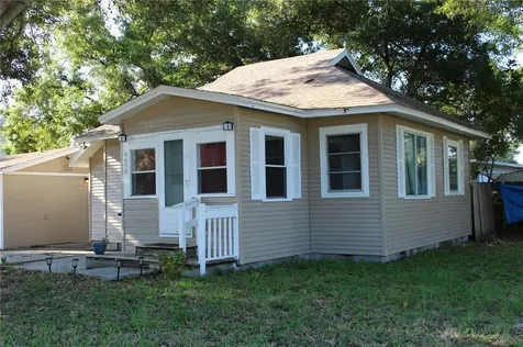 6690 50th Avenue N St Petersburg FL 33709