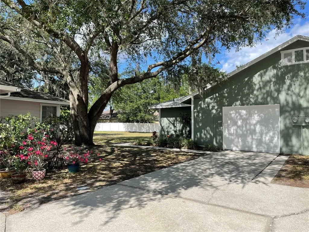 4405 Pine Meadow Court Tampa FL 33624