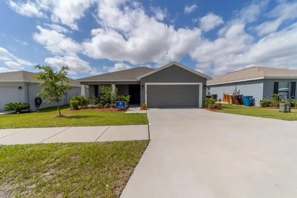 1541 Woodlark Drive Haines City FL 33844