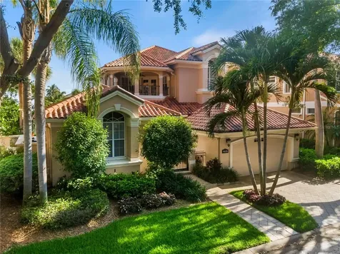 4635 Dolphin Cay Lane S St Petersburg FL 33711