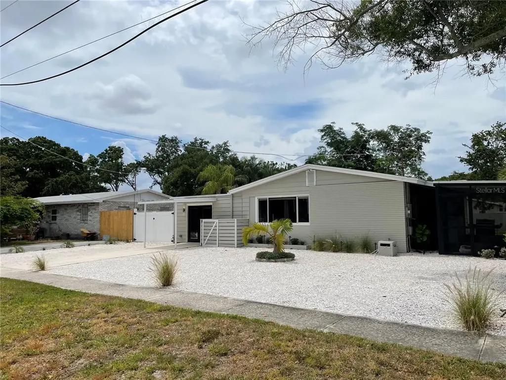4436 W Iowa Avenue Tampa FL 33616