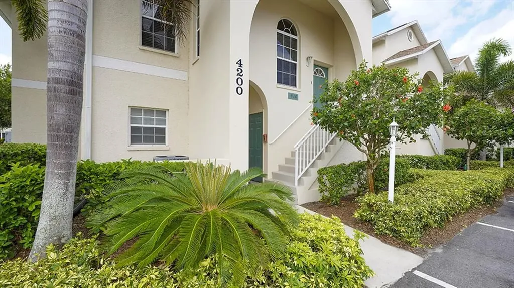 4200 Castlebridge Lane Sarasota FL 34238