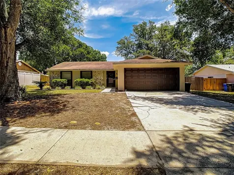 1313 Oakcrest Drive Brandon FL 33510