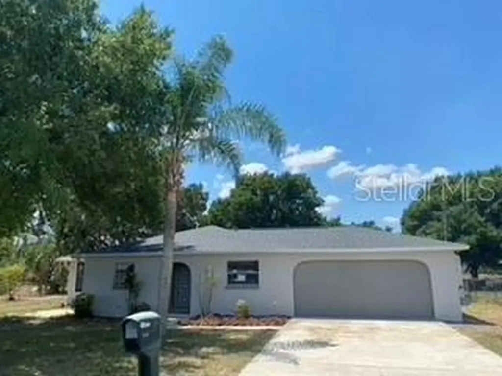 250 S Lakeshore Drive Lake Wales FL 33859