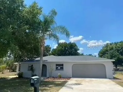 250 S Lakeshore Drive Lake Wales FL 33859