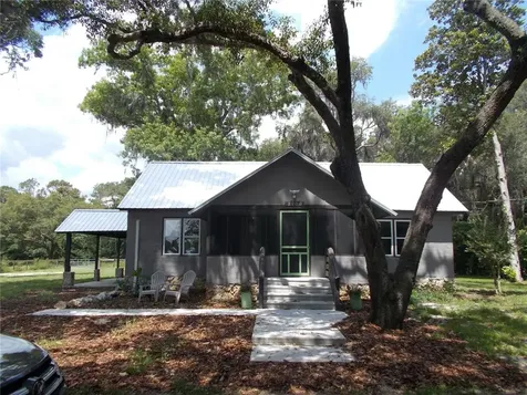 2700 SE 183rd Avenue Road Ocklawaha FL 32179