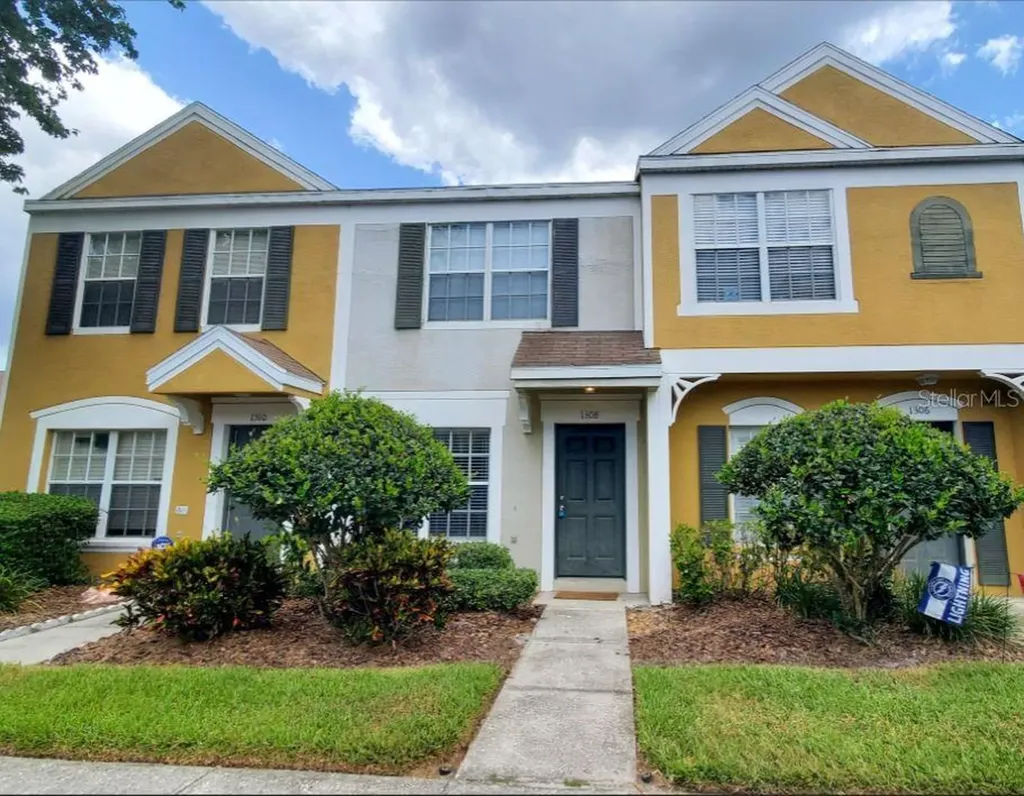 1308 Costa Mesa Drive Wesley Chapel FL 33543