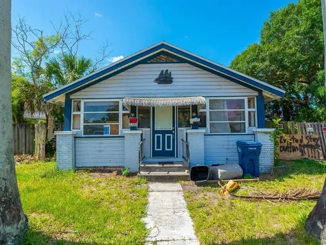 1201 27th Avenue W Bradenton FL 34205