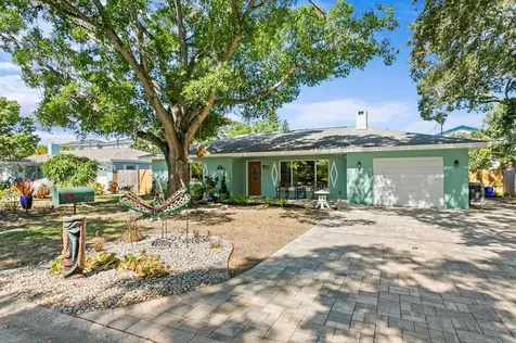 530 Chicago Avenue Dunedin FL 34698