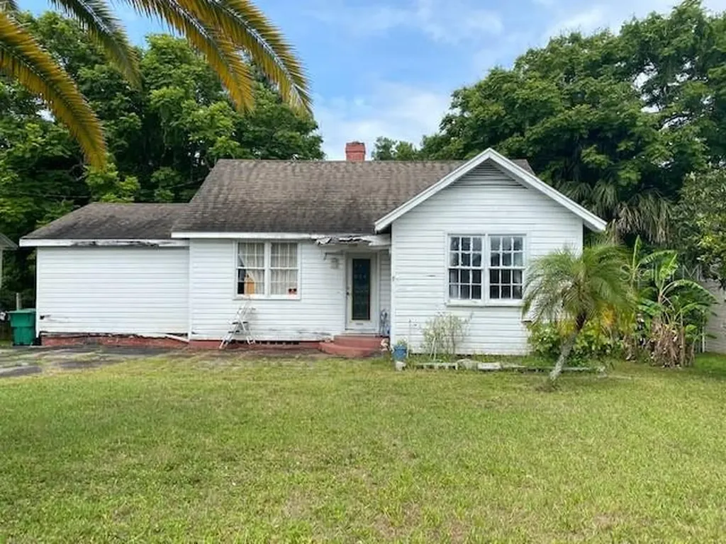 420 S Alabama Avenue Deland FL 32724