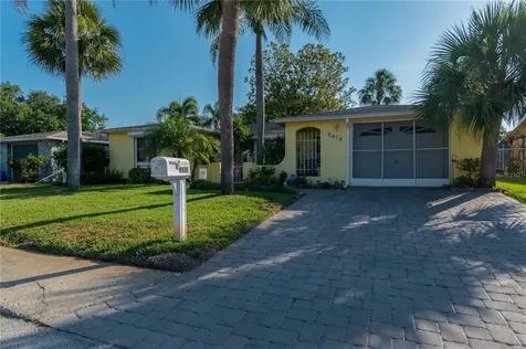 9616 Lakeside Lane Port Richey FL 34668