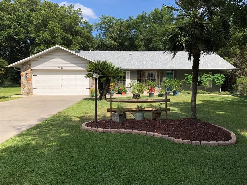 10921 SE 74th Court Belleview FL 34420