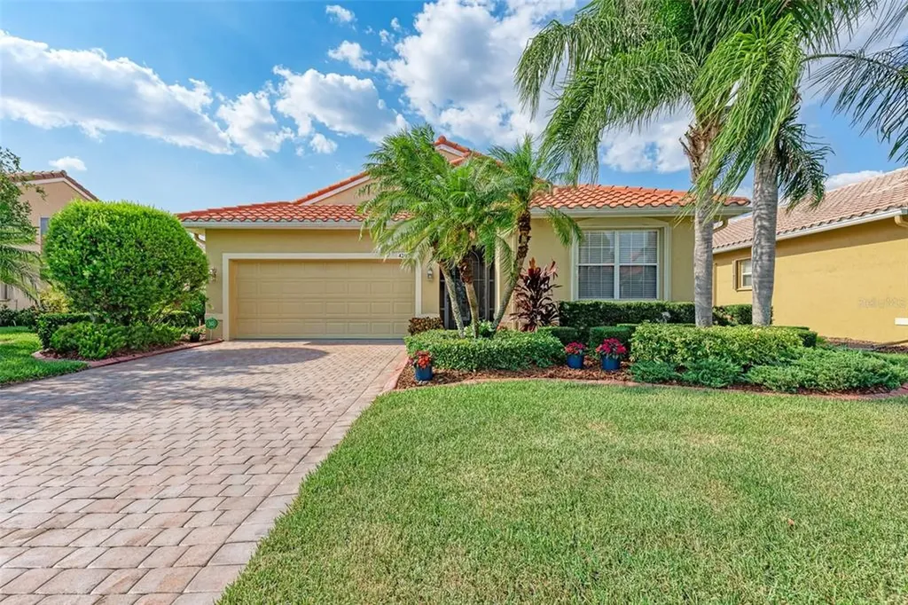 4207 65th Terrace E Sarasota FL 34243