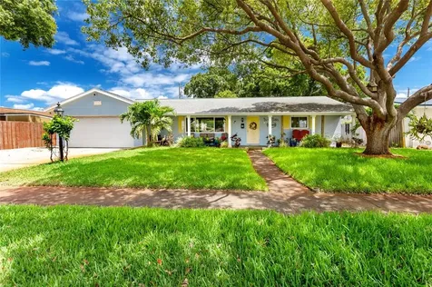 6101 27th Avenue N St Petersburg FL 33710