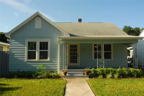 1312 22nd Avenue N St Petersburg FL 33704