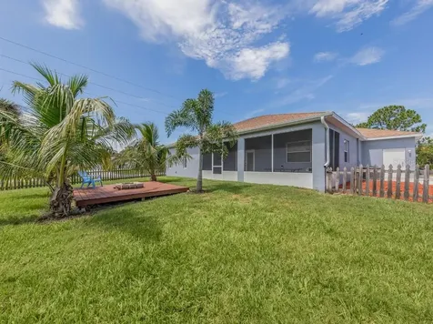 10213 Euston Avenue Englewood FL 34224