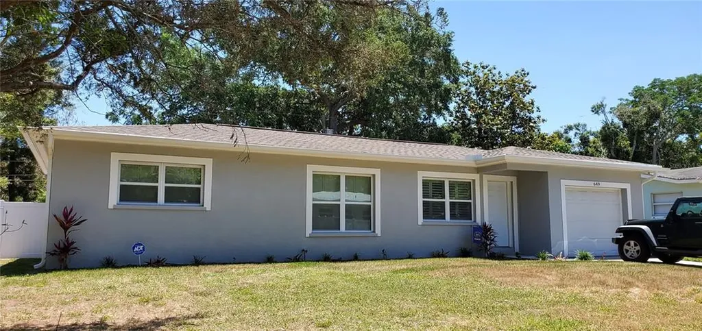 649 Pinewood Drive Dunedin FL 34698