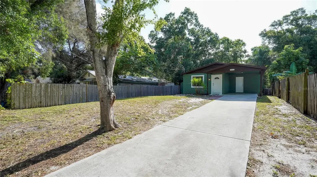 4015 Bell Avenue Sarasota FL 34231