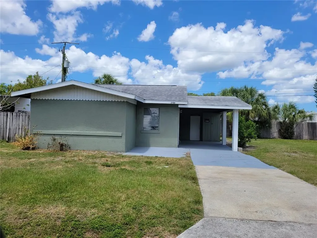 3706 17th Street W Bradenton FL 34205