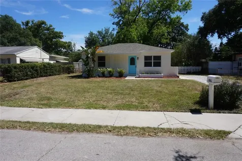 4002 W Bay Villa Avenue Tampa FL 33611