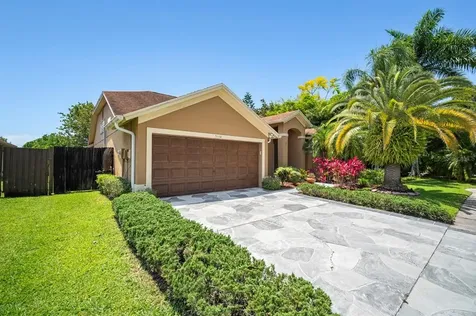 9338 Pontiac Drive Tampa FL 33626