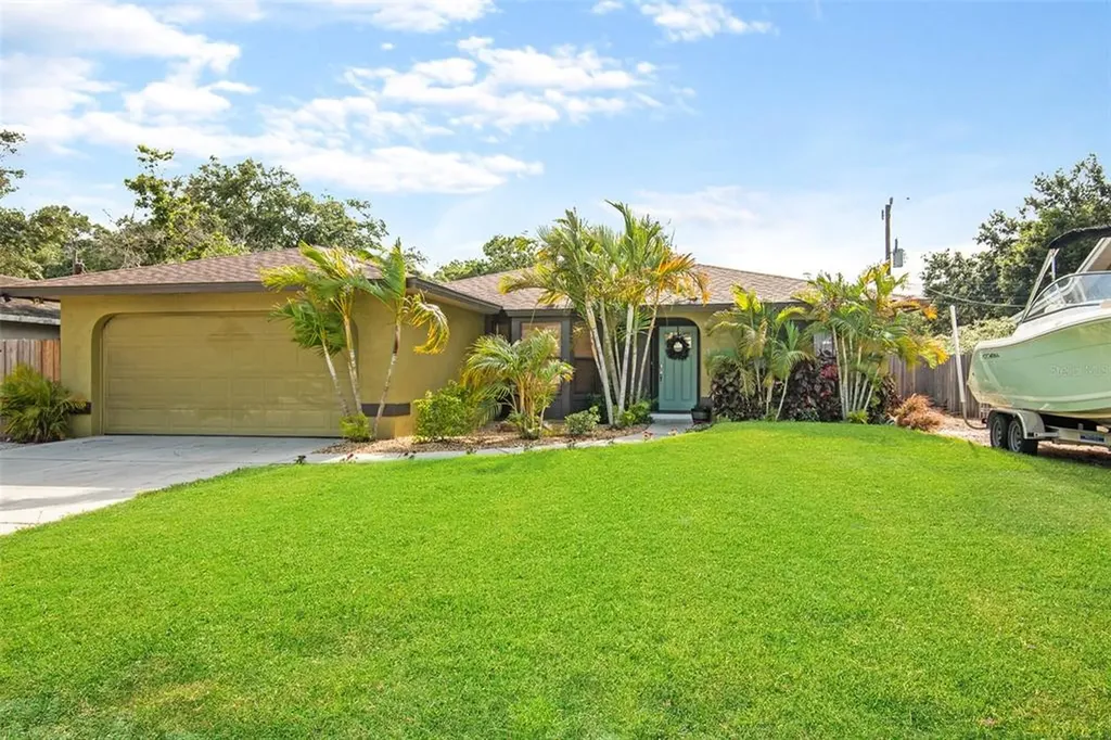 4244 Berkshire Drive Sarasota FL 34241