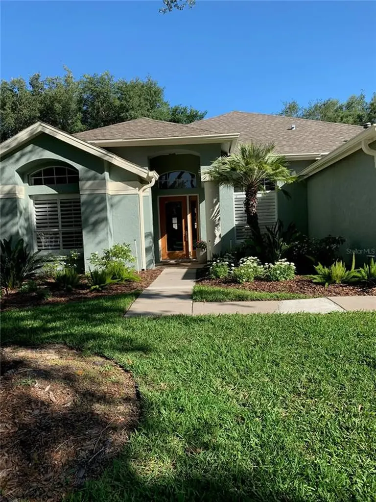 9470 Hunters Pond Drive Tampa FL 33647