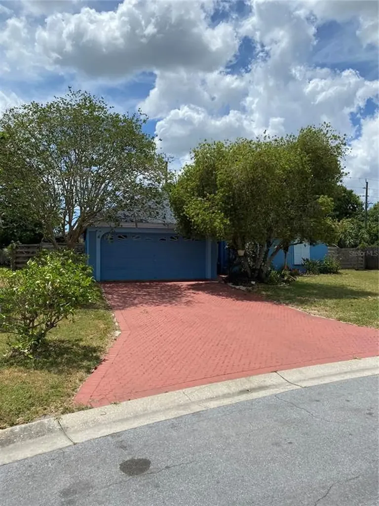 3621 71st Terrace E Sarasota FL 34243