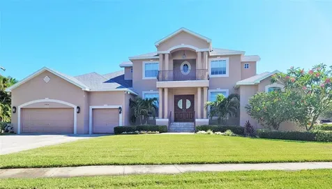5909 Pelican Bay Plaza S Gulfport FL 33707