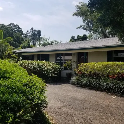 4136 52nd Avenue S St Petersburg FL 33711