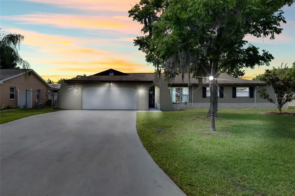 1922 Easy Street Kissimmee FL 34741