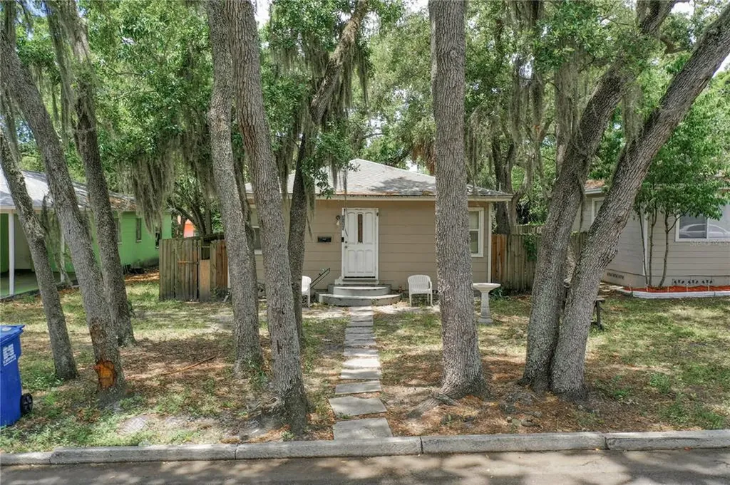2535 21st Street S St Petersburg FL 33712