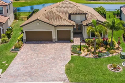 3723 Scrub Creek Run Bradenton FL 34211