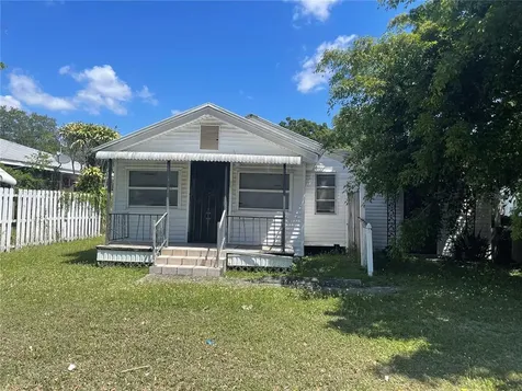 3035 62nd Avenue N St Petersburg FL 33702