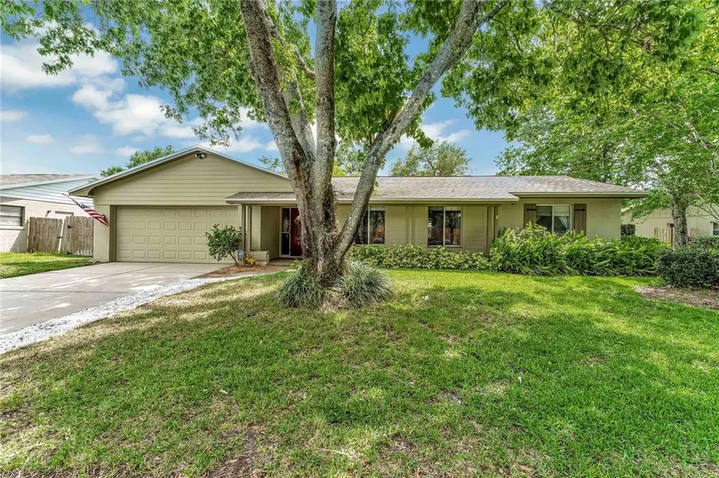 8644 Sandberry Boulevard Orlando FL 32819