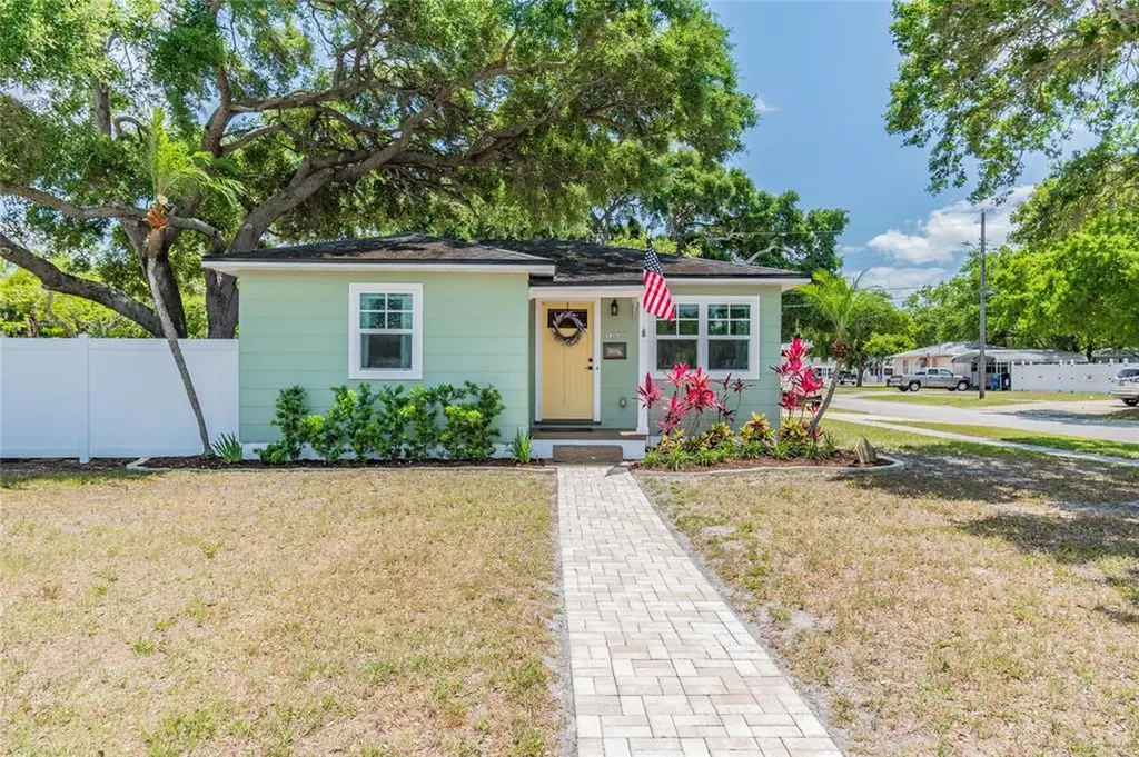 800 61st Avenue NE St Petersburg FL 33703
