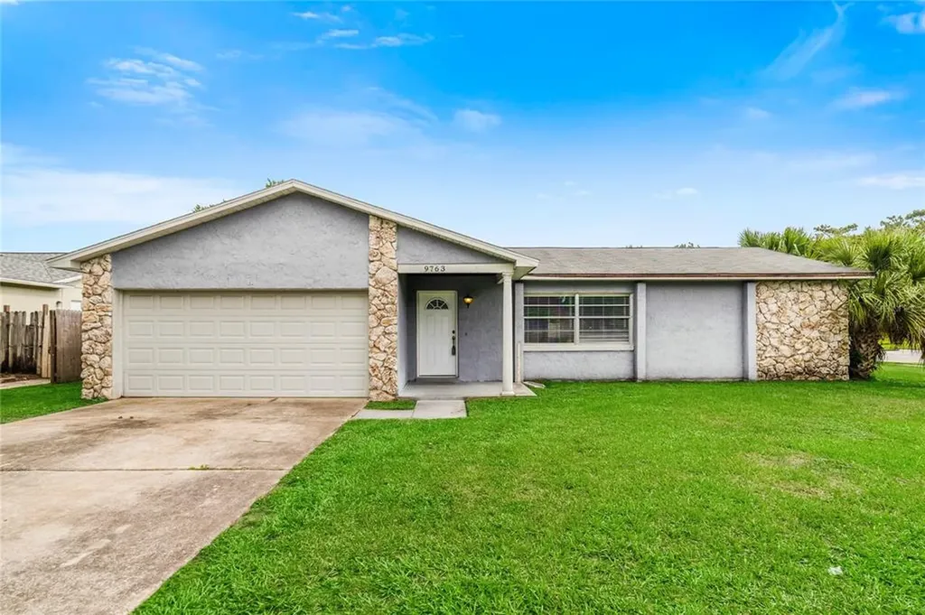 9763 Poplarwood Court Orlando FL 32825