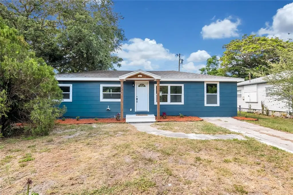 5241 42nd Avenue N St Petersburg FL 33709